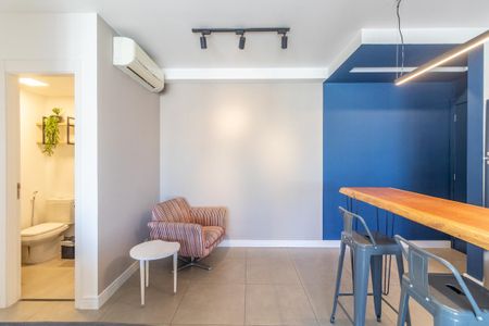 Sala de apartamento à venda com 2 quartos, 69m² em Sumaré, São Paulo