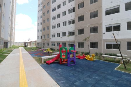 Apartamento para alugar com 33m², 2 quartos e sem vagaÁrea comum - Playground