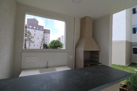 Apartamento para alugar com 33m², 2 quartos e sem vagaÁrea comum - Churrasqueira