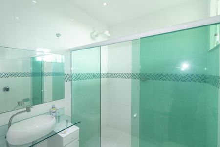 Casa para alugar com 200m², 3 quartos e 4 vagasBanheiro da Suíte