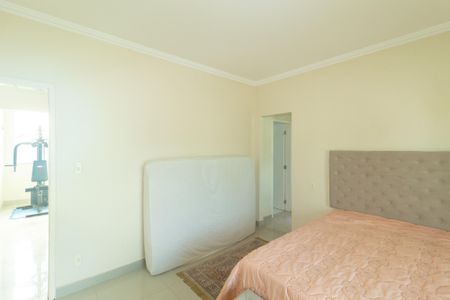 Casa para alugar com 200m², 3 quartos e 4 vagasSuíte