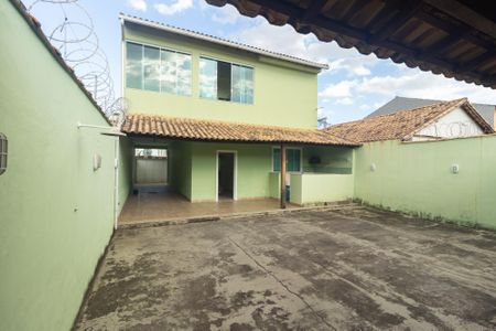 Casa para alugar com 200m², 3 quartos e 4 vagasQuintal