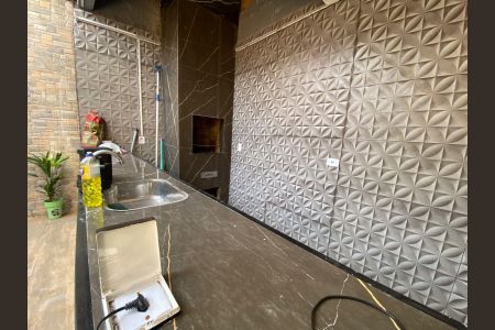 Casa para alugar com 215m², 3 quartos e 2 vagas Casa para alugar com 215m², 3 quartos e 2 vagasÁrea comum