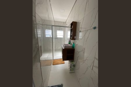 Banheiro de casa para alugar com 3 quartos, 215m² em Nova Mirim, Praia Grande