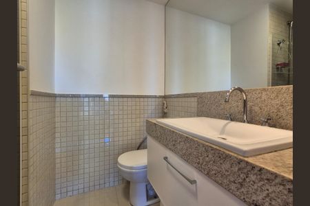 Apartamento à venda com 85m², 3 quartos e 1 vaga Apartamento à venda com 85m², 3 quartos e 1 vagaBanheiro