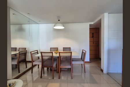 Apartamento à venda com 85m², 3 quartos e 1 vaga Apartamento à venda com 85m², 3 quartos e 1 vagaSala