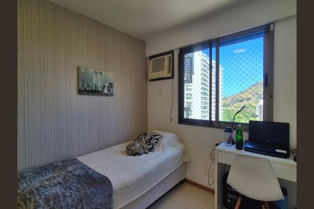 Apartamento à venda com 85m², 3 quartos e 1 vaga Apartamento à venda com 85m², 3 quartos e 1 vagaQuarto 2