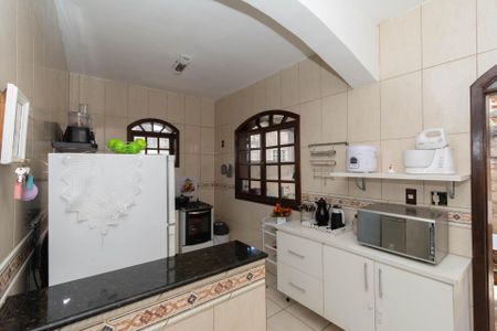 Casa à venda com 364m², 3 quartos e 3 vagas Casa à venda com 364m², 3 quartos e 3 vagasCozinha