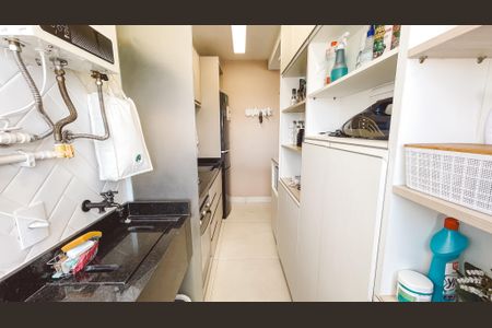 Apartamento à venda com 40m², 2 quartos e sem vagaCozinha e Área de Serviço