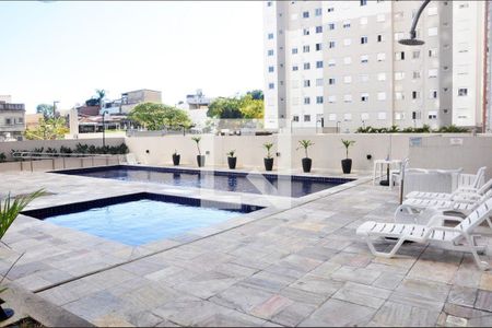 Apartamento à venda com 40m², 2 quartos e sem vagaÁrea comum - Piscina