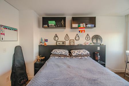 Casa à venda com 330m², 3 quartos e 3 vagas Casa à venda com 330m², 3 quartos e 3 vagasSuíte 2