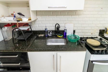 Apartamento à venda com 74m², 2 quartos e 1 vagaCozinha