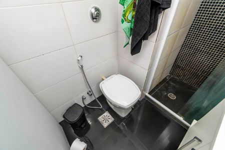 Apartamento à venda com 74m², 2 quartos e 1 vagaBanheiro