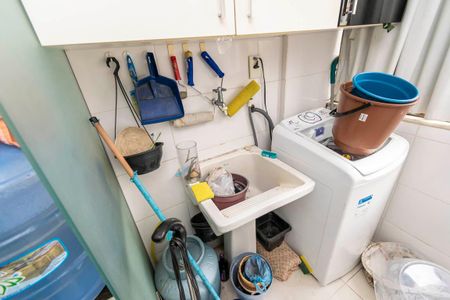 Apartamento à venda com 74m², 2 quartos e 1 vagaÁrea de Serviço