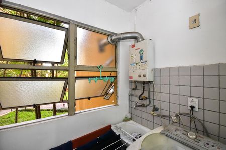 Apartamento à venda com 64m², 3 quartos e 1 vagaÁrea de Serviço
