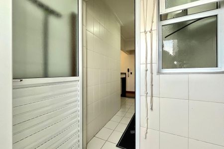 Apartamento à venda com 58m², 2 quartos e 1 vagaÁrea de Serviço