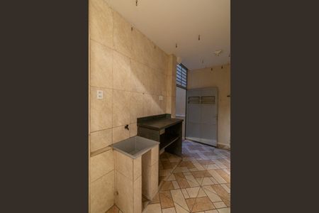 Casa à venda com 250m², 6 quartos e 2 vagasCasa 2 - Área de Serviço 