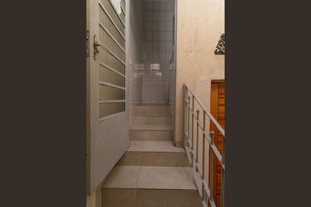 Casa à venda com 250m², 6 quartos e 2 vagasCasa 2 - Escada 