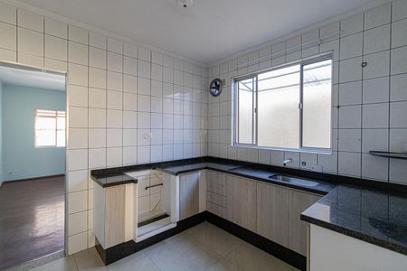 Casa à venda com 250m², 6 quartos e 2 vagasCasa 3 - Cozinha