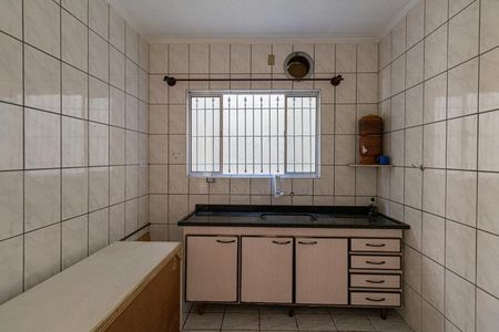 Casa à venda com 250m², 6 quartos e 2 vagasCasa 1 - Cozinha 