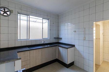 Casa à venda com 250m², 6 quartos e 2 vagasCasa 3 - Cozinha