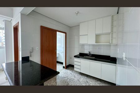 Apartamento para alugar com 70m², 2 quartos e 2 vagasCozinha 