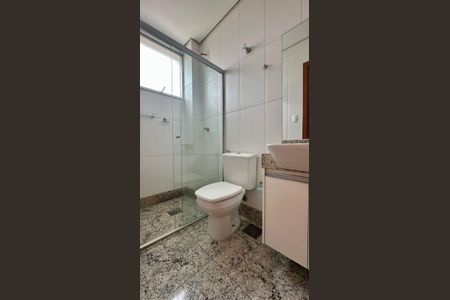 Apartamento para alugar com 70m², 2 quartos e 2 vagasBanheiro 