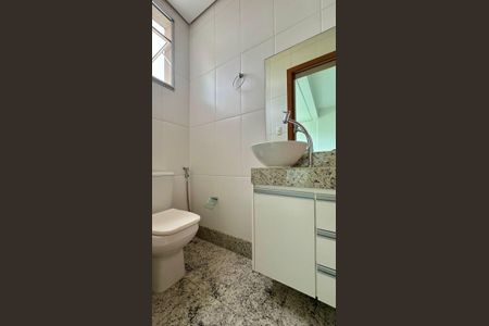 Apartamento para alugar com 70m², 2 quartos e 2 vagasLavabo 