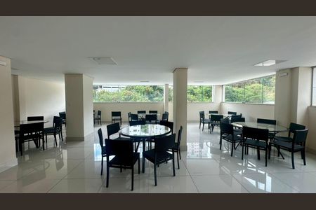 Apartamento para alugar com 70m², 2 quartos e 2 vagasÁrea comum 