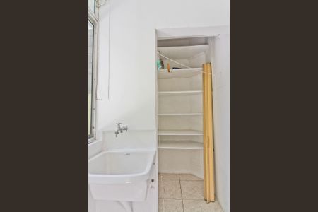 Apartamento à venda com 67m², 2 quartos e sem vaga Apartamento à venda com 67m², 2 quartos e sem vagaÁrea de Serviço