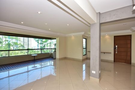 Apartamento à venda com 330m², 4 quartos e 5 vagasSala