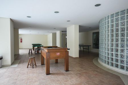 Apartamento à venda com 330m², 4 quartos e 5 vagas Apartamento à venda com 330m², 4 quartos e 5 vagasPlayground