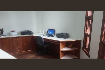 Casa à venda com 343m², 5 quartos e 5 vagas Casa à venda com 343m², 5 quartos e 5 vagasquarto 4