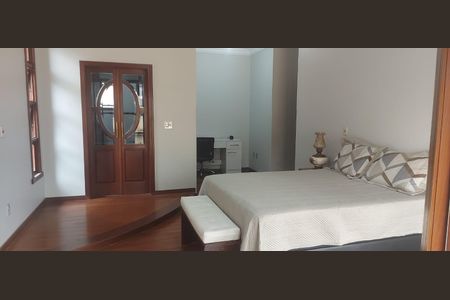 Casa à venda com 343m², 5 quartos e 5 vagas Casa à venda com 343m², 5 quartos e 5 vagasquarto 3