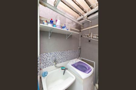 Casa de condomínio à venda com 50m², 2 quartos e sem vagaÁrea de Serviço