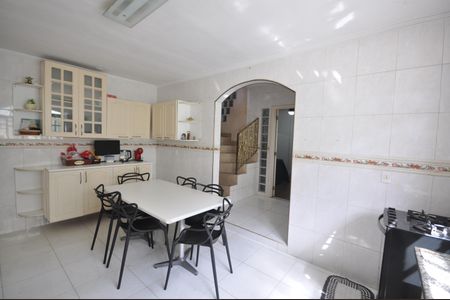 Casa à venda com 250m², 5 quartos e 2 vagasCozinha