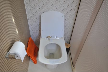 Casa à venda com 250m², 5 quartos e 2 vagasBanheiro do Quarto Suíte 1