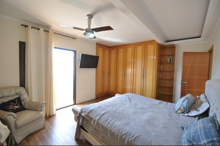 Casa à venda com 250m², 5 quartos e 2 vagasQuarto Suíte 1