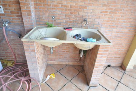 Casa à venda com 250m², 5 quartos e 2 vagasÁrea de Serviço