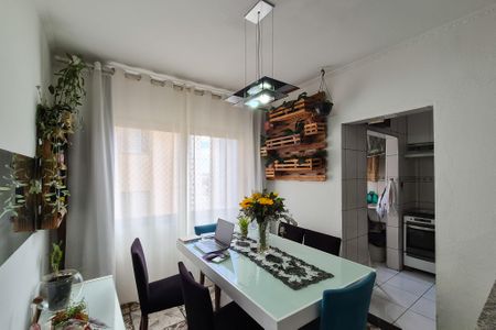Apartamento à venda com 55m², 2 quartos e 1 vagaSala