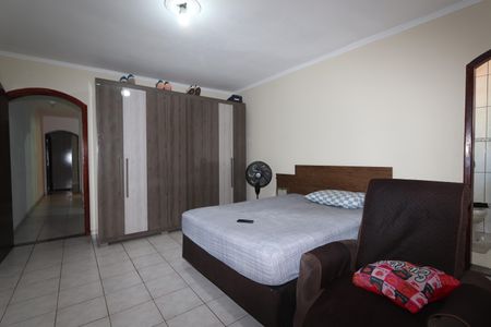 Suíte de casa para alugar com 3 quartos, 209m² em Vila Alpina, São Paulo