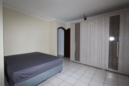 Casa à venda com 209m², 3 quartos e 7 vagasQuarto 2