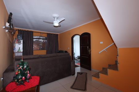 Casa à venda com 209m², 3 quartos e 7 vagasSala