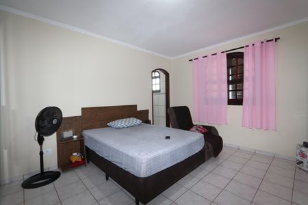 Casa à venda com 209m², 3 quartos e 7 vagasSuíte