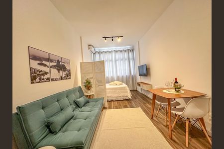 Studio à venda com 32m², 1 quarto e sem vaga