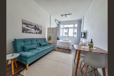 Studio à venda com 32m², 1 quarto e sem vaga