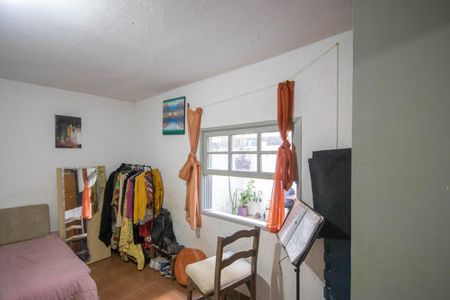 Casa à venda com 200m², 2 quartos e sem vaga Casa à venda com 200m², 2 quartos e sem vagaQuarto 1