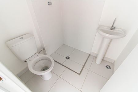 Apartamento para alugar com 34m², 2 quartos e sem vagaBanheiro