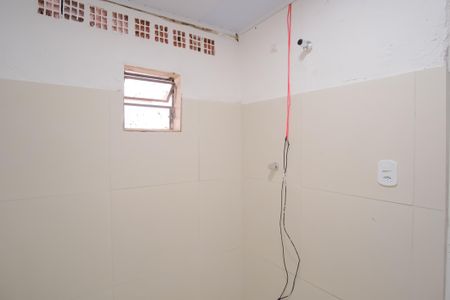 Casa para alugar com 100m², 2 quartos e 2 vagasBanheiro da Suíte