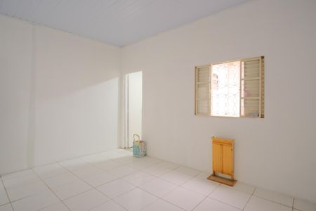 Casa para alugar com 100m², 2 quartos e 2 vagasSuíte